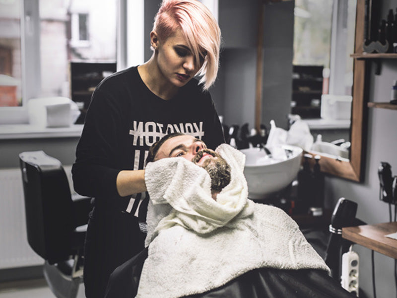Mulher na Barbearia